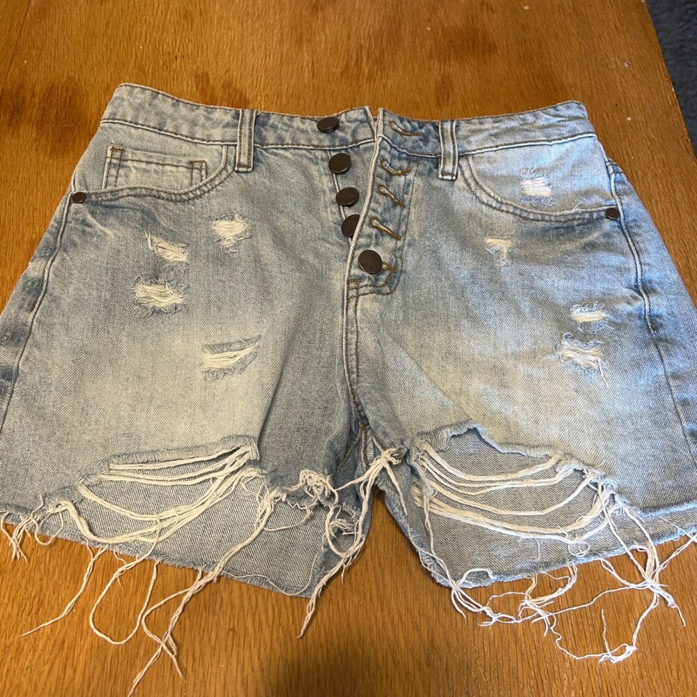 Nature Denim Light Wash Distressed Button Fly Jean Shorts NT3045L XS